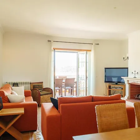 Apartment T2 Espacoso Del Rey, Obidos Piscina Comum, Caravelas Praia del Rei