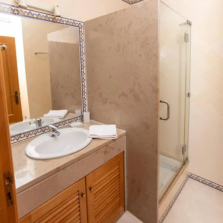 T2 espaçoso Praia Del Rey, Óbidos piscina comum, Caravelas * Praia del Rei