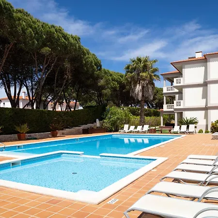 T2 espaçoso Praia Del Rey, Óbidos piscina comum, Caravelas